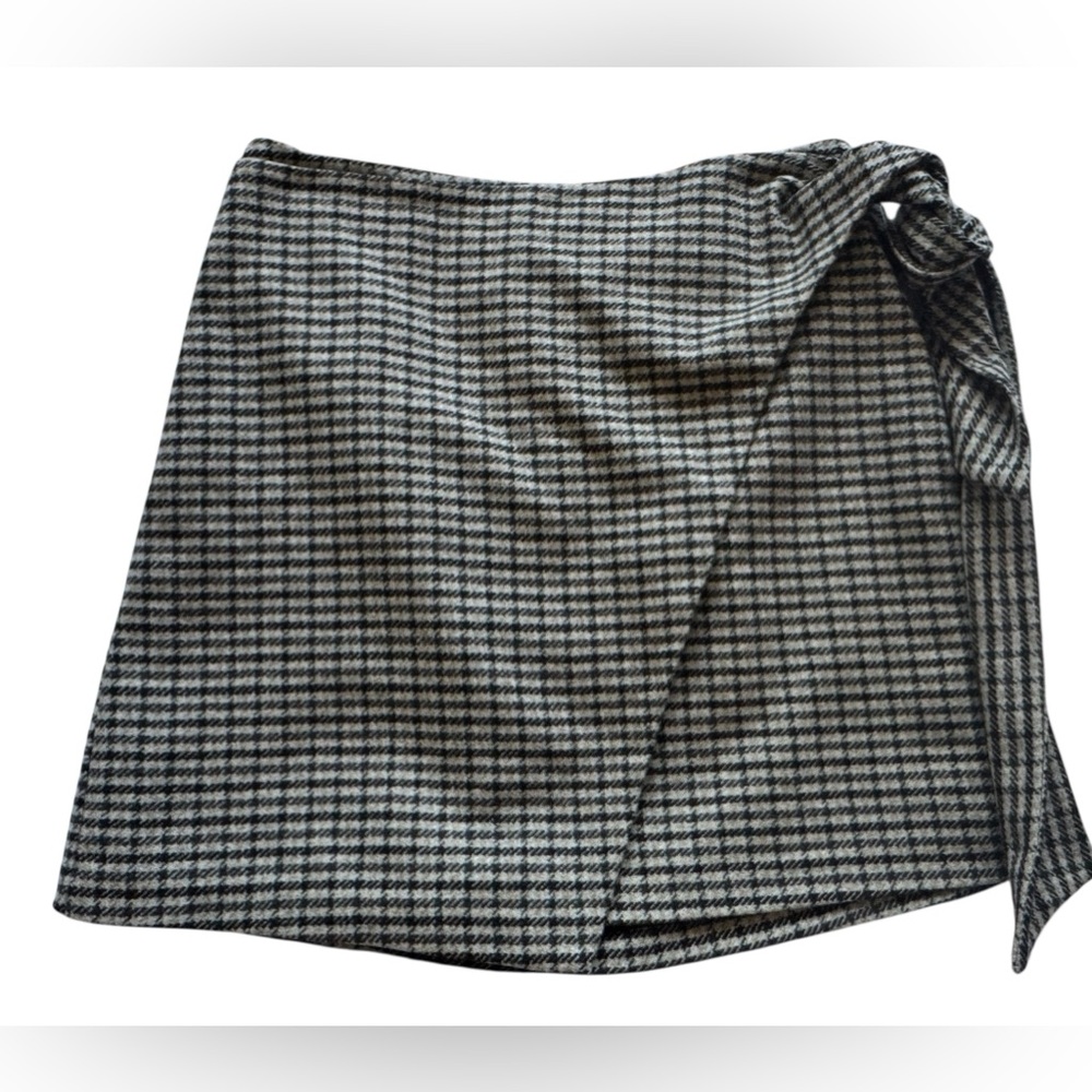 Aritzia Wilfred Dorine Front Wrap Wool Cashmere Blend Plaid Mini Skirt Size 6 - Picture 4 of 8